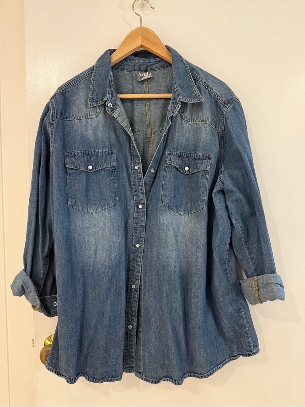 ARULA Denim Shirt in Medium Blue Wash